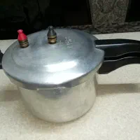 زودپز الماس  بزرگ سالم و تمیز|ظروف پخت‌وپز|هشتگرد, فاز ۲ مهستان|دیوار