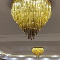 نصب انواع  لوستر با سلیقه و محکم و ایمن