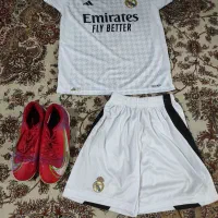 لباس و کتونی ورزشی پسرانه و دخترانه و زنانه