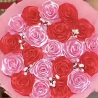 گل رز روبانی