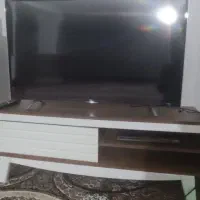 ال ای دی هوشمند ۴۸ اینچ TCL منحنی همراه میز|تلویزیون و پروژکتور|کرمانشاه, |دیوار