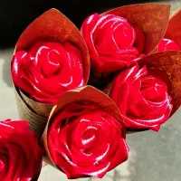 فروش و سفارش گل رز روبانی و حریر در رنگ های مختلف