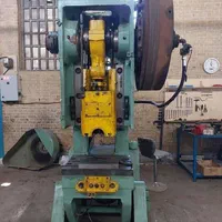 کارگر فنی برای خط تولید