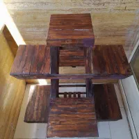 پایه گل چوبی شکلاتی کاملا سالم