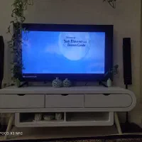 میز تلویزیون سفید رنگ مدرن شیک