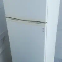 یخچال بسیار تمیز سالم