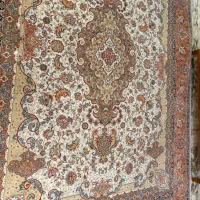 یک جفت فرش ۹متری ۷۰۰شانه تراکم ۲۵۵۰ در حد نو