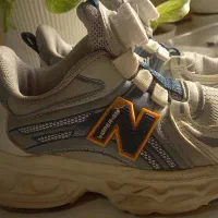 کتونی بچگانه سایز۳۰|کیف، کفش، کمربند|ساری, |دیوار