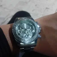 ساعت مچی متن پایین خوانده شود