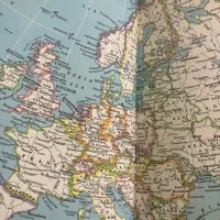 اطلس جهان چاپ آمریکا 1970|کتاب و مجله تاریخی|اهواز, سیاحی(سه راه خرمشهر)|دیوار