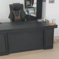 میز اداری و صندلی مدیریتی