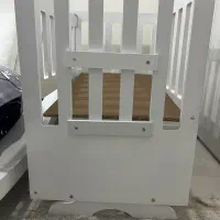 تخت نوزاد کنار مادر|تخت و صندلی بچه|اهواز, گلستان|دیوار