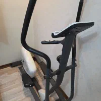 دستگاه ورزشی الپتیکال PROTEUS مدل E4