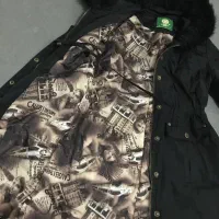 کاپشن|لباس|دامغان, |دیوار