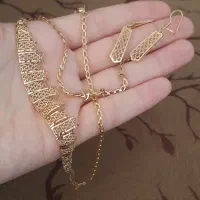 سرویس طلای 18 عیار 9 گرم
