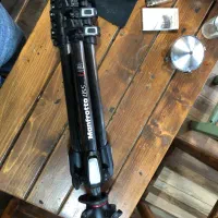 سه پایهی عکاسی مانفرتو