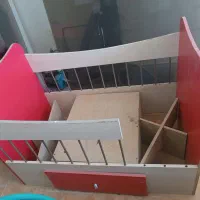 تخت خواب کودک سالم