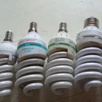 لامپ کم مصرف