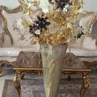 یک عدد گلدان قدی بلند و بسیار زیبا|گل مصنوعی|کرج, شهرک یاس شمالی|دیوار