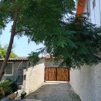 فروش ویلا قدیمی به همراه 11460متر زمین.