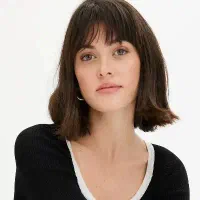 مدل خانم - پروژه مستند تاریخی (استخدامی نیست)