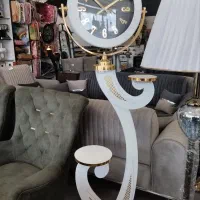 ساعت ایستاده