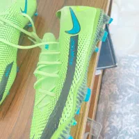 استوک‌ چمنی|کیف، کفش، کمربند|آباده, |دیوار