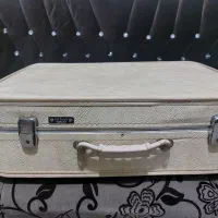 چمدان قدیمی