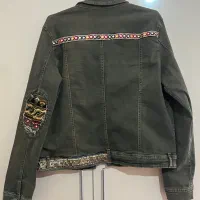 کت جین|لباس|کرمانشاه, |دیوار