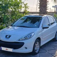 پژو ۲۰۷ پانورما دنده مدل ۱۴۰۱ سفید بیرنگ سالم