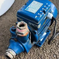 پمپ آب نیم اسب ایتالیایی و مخزن آب 200 لیتری|مصالح و تجهیزات ساختمان|خرم‌آباد, |دیوار