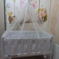 تخت کنار مادر(گهواره شو)