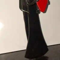 مجسمه فلزی دلبرانه