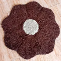 فرش گرد فانتزی طرح گلبرگ