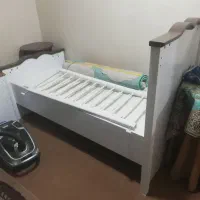 سرویس خواب کودک و یک کمد