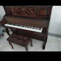 پیانو دیجیتال طرح اکوستیک