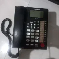 تلفن رو میزی