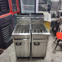 دوعدد سرخ کن صنعتی مبله در حد نونو|کافی‌شاپ و رستوران|نسیم‌شهر, |دیوار