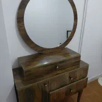 میز آرایشی و پاف