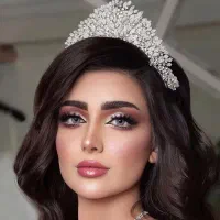 خدمات تخصصی میکاپ و شینیون