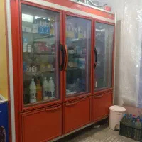 یخچال ویترینی ۳درب بالا۳درب پایین