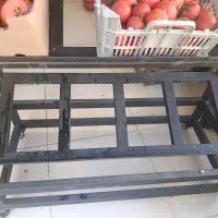 قفسه میوه فروشی