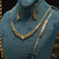 نیم ست یزدی|جواهرات|یزد, |دیوار