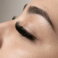 خدمات مژه و ابرو ، لیفت، کاشت، اکستنشن