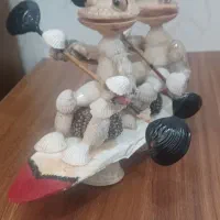 مجسمه با صدف دریایی