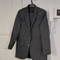 دو دست کت و شلوار سایز ۴۴ جوان پسند استفاده نشده|لباس|بندر انزلی, مسکن مهر|دیوار