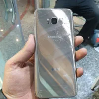 گوشی s8+ ال سی دی شکسته
