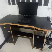 میز کامپیوتر