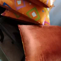 بالش کوچک یا کوسن یا پشتی طرح اسپرت پشت مخمل ۴عدد|رختخواب، بالش، پتو|تهران, درب دوم|دیوار