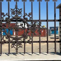 زمین دو هزار متر بر ازادگان